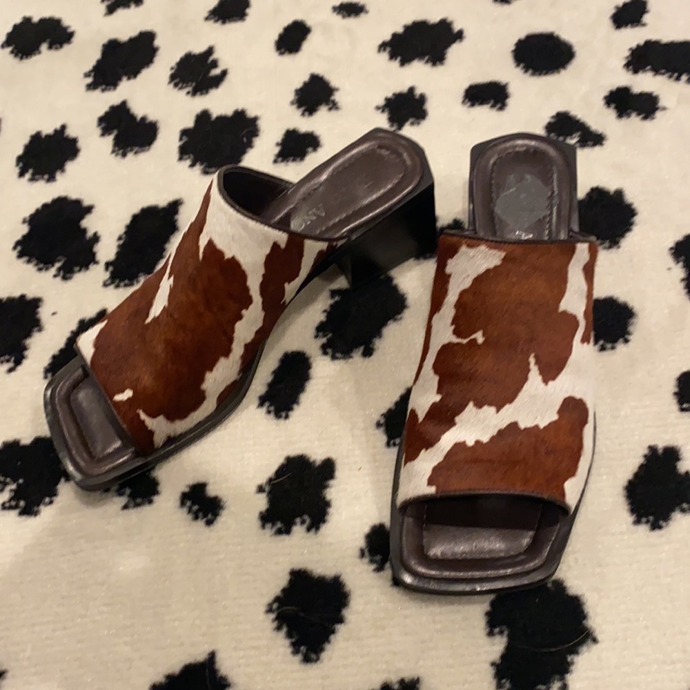 Enzo Angiolini Cow Hide Heels